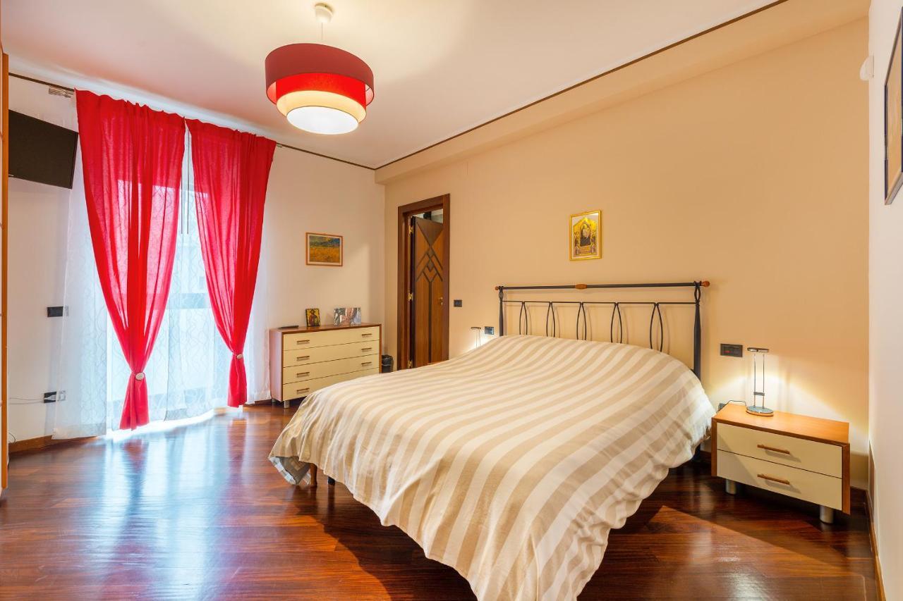 A Casa Di Sara Ermy Bed & Breakfast Bari Exterior foto