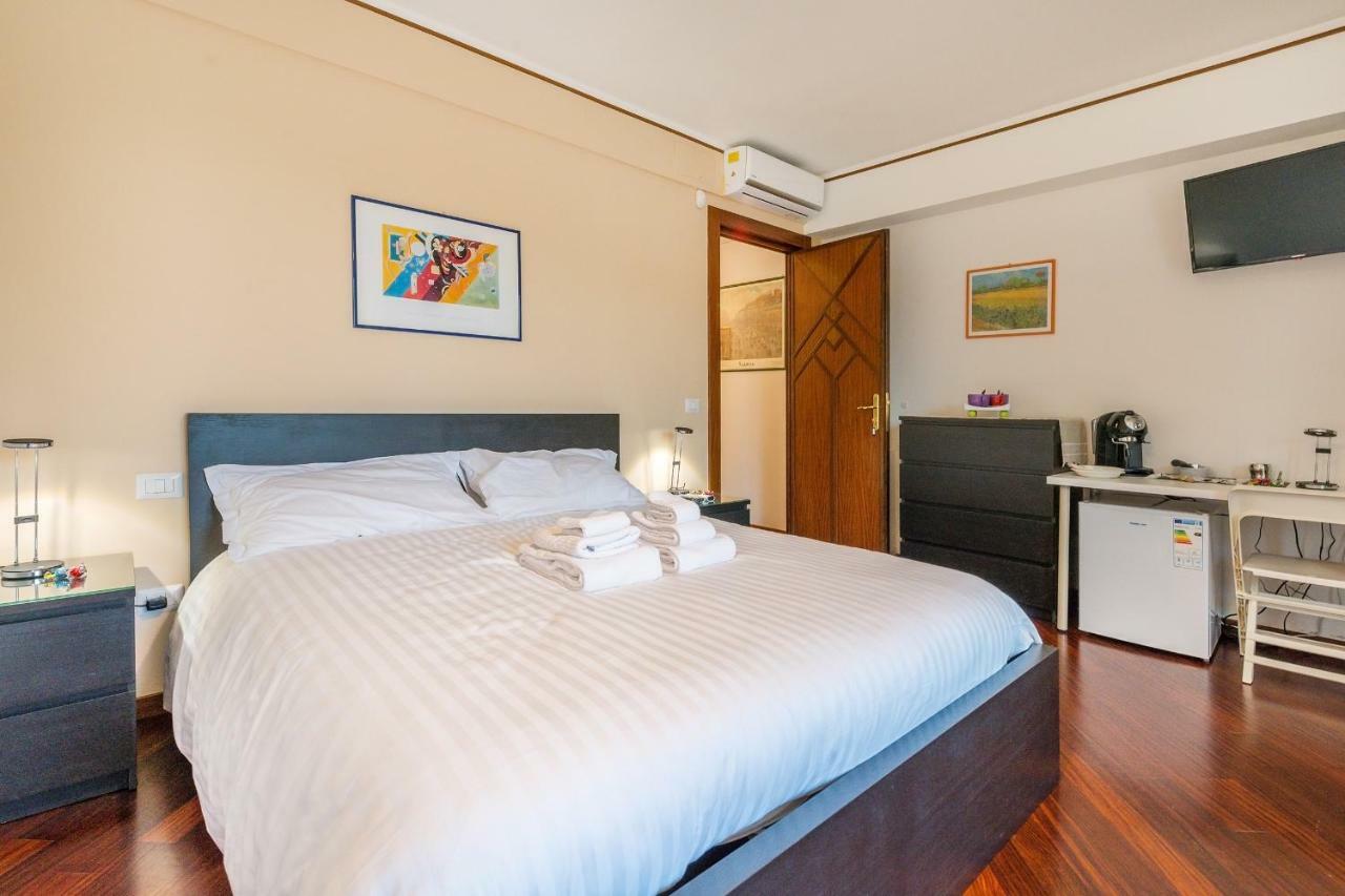A Casa Di Sara Ermy Bed & Breakfast Bari Exterior foto